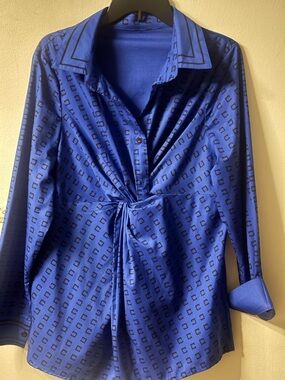 Women’s Blue Twist-Front Dress Shirt